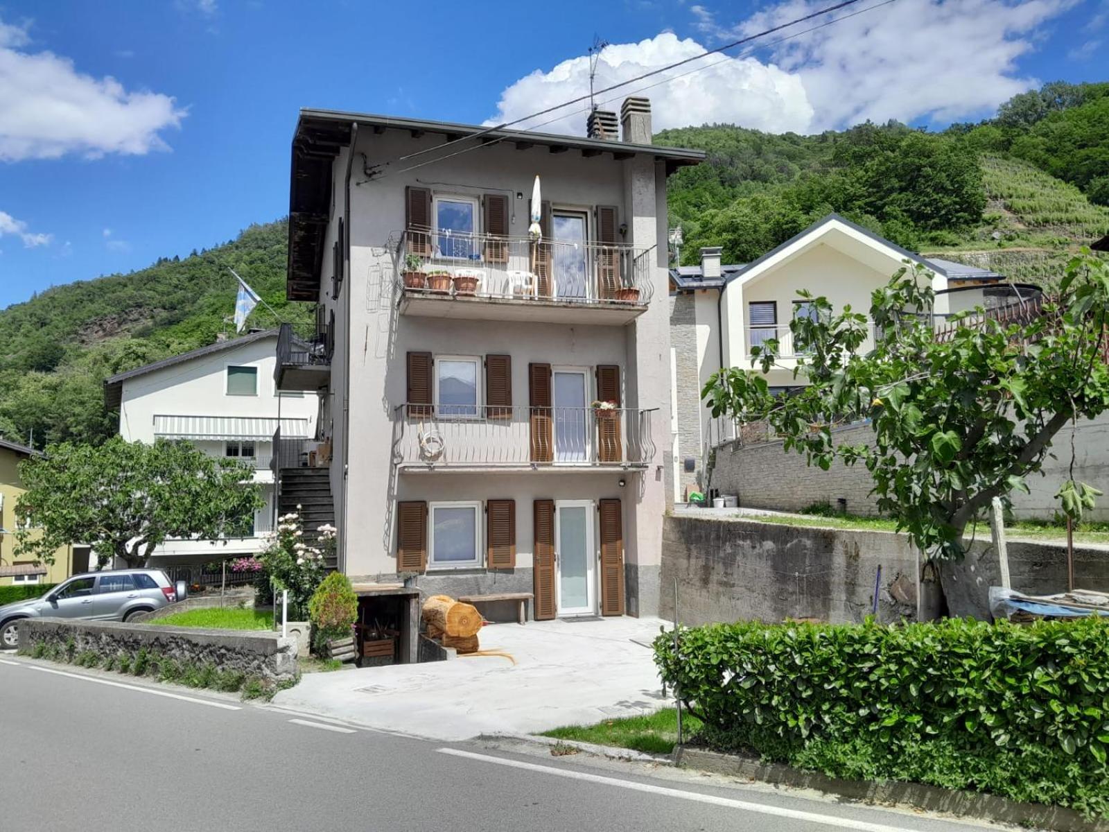Hotel Ca Marasciol A 5 Minuti Dal Trenino Rosso Del Bernina Express Villa di Tirano Exterior foto